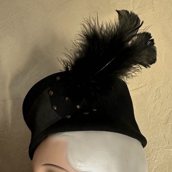 FABULOUS 1930s\' BLACK FELT \